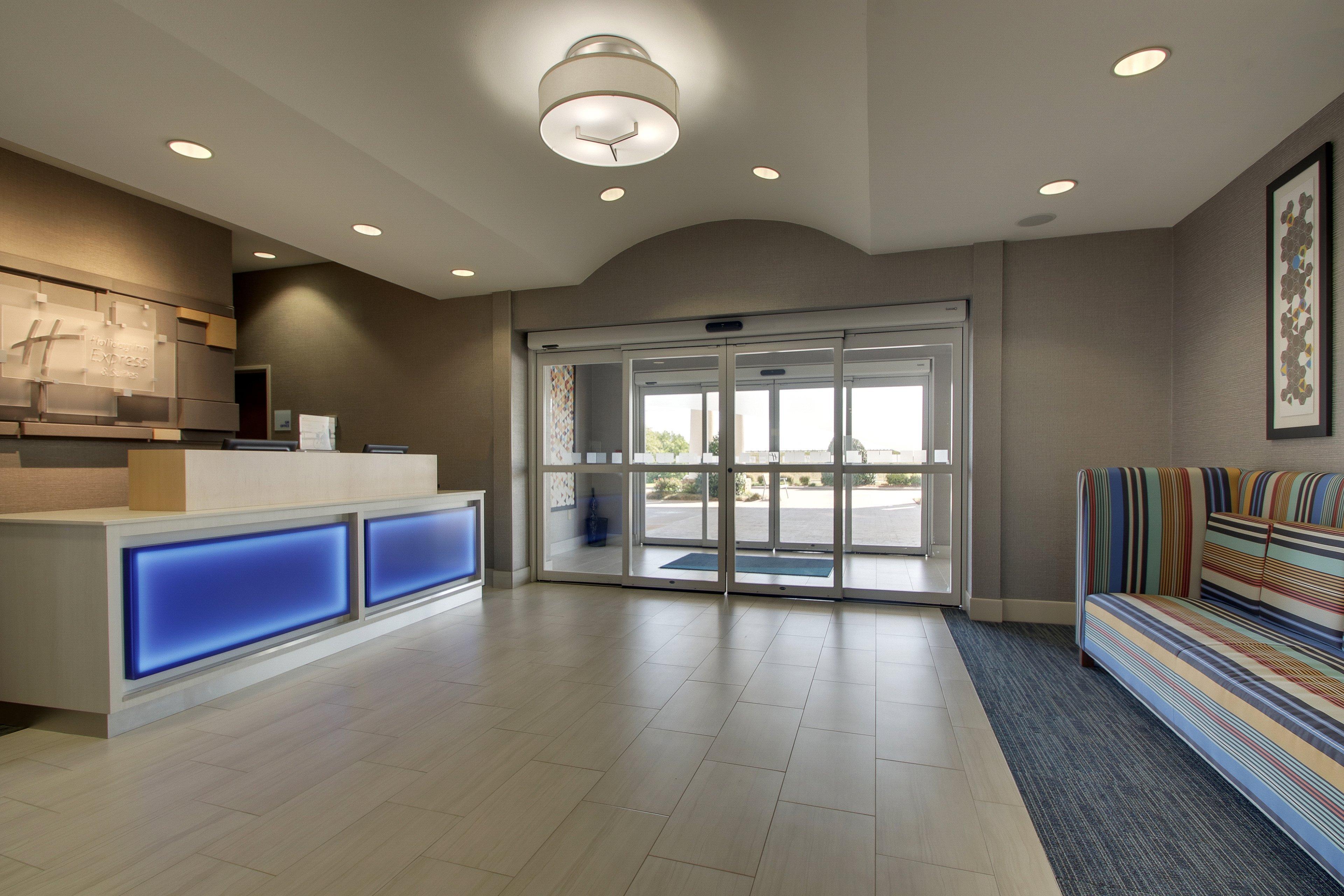 Holiday Inn Express Vernon College Area Highway 287 By Ihg Exterior foto